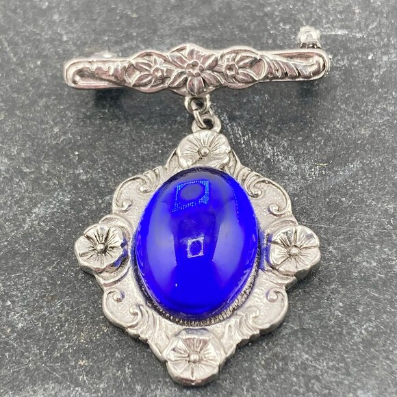 VINTAGE Victorian revival aged silver tone and royal blue dangle brooch oval pin - Picture 6 of 7